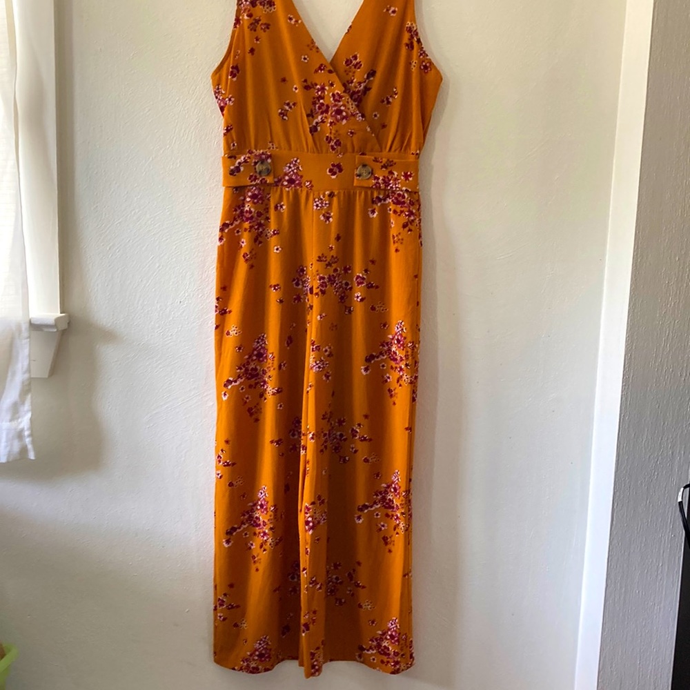 NWT - Xhilaration Jumper -Size Small